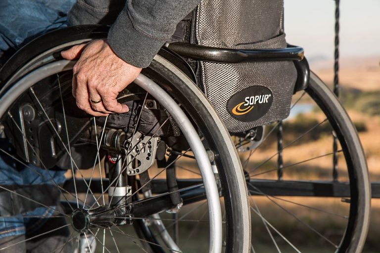 El PP se niega a incrementar las ayudas de desplazamiento en pacientes con discapacidad para recibir asistencia sanitaria